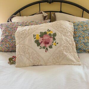 Vintage floral/lace pillow sham